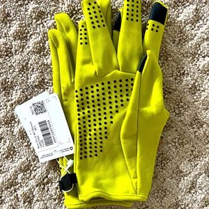 NWT Lululemon running gloves in size M/L neon yellow